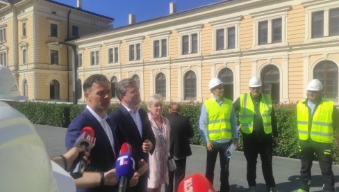 MALI I SELAKOVIĆ OBILAZE RADOVE NA ISTORIJSKOM MUZEJU SRBIJE: Mi kao narod i država imamo šta da pokažemo (VIDEO)