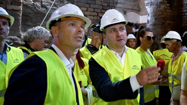 МИ КАО НАРОД И ДРЖАВА ИМАМО ШТА ДА ПОКАЖЕМО Мали и Селаковић обишли радове на Историјском музеју Србије (ВИДЕО)