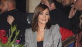 ВИДИТЕ КАКО САД ИЗГЛЕДА: Прија први пут снимљена после порођаја - ту је и њена бака (ФОТО)