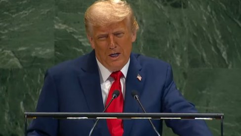 ИНЦИДЕНТ У УН: Америка спроводи истрагу због скандала који се десио Трампу и Меланији (ВИДЕО)