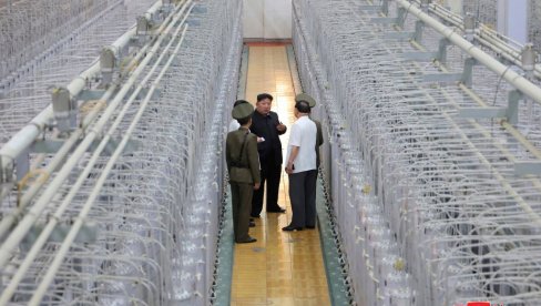 СЕУЛ УПОЗОРАВА: Ким Џонг Ун има уранијум за више од 40 нуклеарних бомби СЕУЛ УПОЗОРАВА: Ким Џонг Ун има уранијум за више од 40 нуклеарних бомби