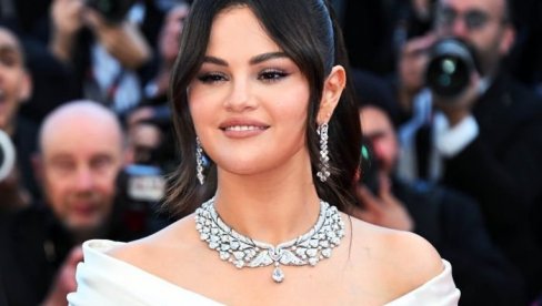 SELENA GOMEZ SE UDAJE OVOG VIKENDA: Gosti do poslednjeg trenutka neće znati gde idu - sve pod velom tajne SELENA GOMEZ SE UDAJE OVOG VIKENDA: Gosti do poslednjeg trenutka neće znati gde idu - sve pod velom tajne