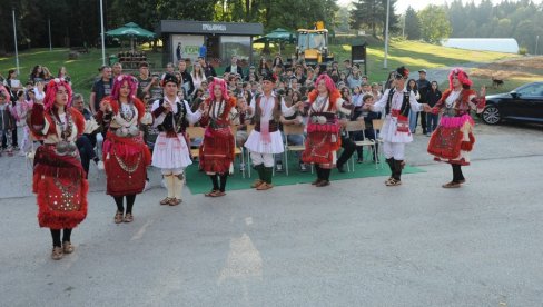 GRADE MOSTOVE PRIJATELJSTVA: Ekološko-obrazovni kamp za srpsku decu iz matice i dijaspore na Goču