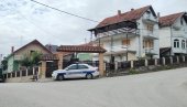 PRVE FOTOGRAFIJE SA MESTA UBISTVA KOD DESPOTOVCA: Unuk zaklao baku i deku, ćerka ih pronašla (FOTO)