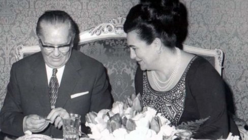 RECEPT ZA TITOV AJVAR U 2 BOJE: Isprobajte maršalov omiljeni specijalitet koji se veoma lako priprema