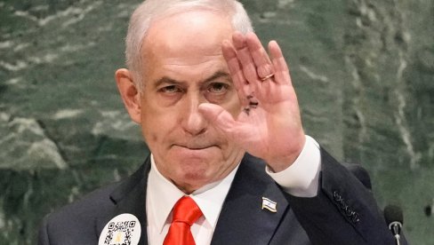 НЕТАНИЈАХУ СЕ ПОЈАВИО НАКОН НАПАДА НА ЊЕГОВ КАБИНЕТ: Обишао место напада у Беит Шемешу