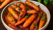 ПЕЧЕНА ШАРГАРЕПА СА МЕДОМ И БЕЛИМ ЛУКОМ: Рецепт за гурмански додатак