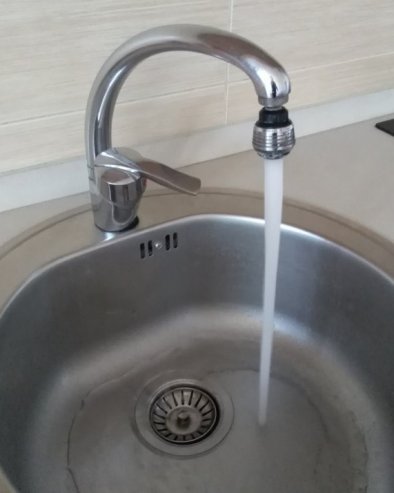 БЕЗ ВОДЕ СУТРА ТРИ БЕОГРАДСКЕ ОПШТИНЕ: Обезбедите залихе на време