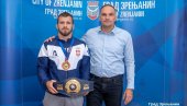 SVEČANO U ZRENJANINU: Stigao svetski šampion, Aleksandar Komarov