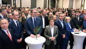 ПРИСУСТВУЈЕ И ПРЕДСЕДНИК ВУЧИЋ: Пријем поводом Националног дана Кине у Београду (ФОТО)