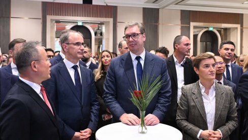 ВУЧИЋ НА ОБЕЛЕЖАВАЊУ НАЦИОНАЛНОГ ДАНА КИНЕ: Србија и Кина настављају заједно, за мир, развој и бољи живот наших грађана (ФОТО) ВУЧИЋ НА ОБЕЛЕЖАВАЊУ НАЦИОНАЛНОГ ДАНА КИНЕ: Србија и Кина настављају заједно, за мир, развој и бољи живот наших грађана (ФОТО)