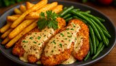HRSKAVA PILETINA U KREMASTOM SOSU: Prilog pomfrit i zelena boranija