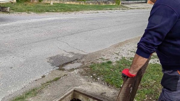 ПОУЗДАНИЈЕ ВОДОСНАБДЕВАЊЕ: Замена дотрајалих вентила