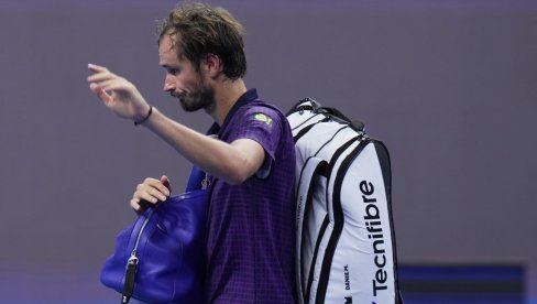 SREĆAN SAM KAD SVI PATE! Teniski svet u neverici nakon izjave Danila Medvedeva SREĆAN SAM KAD SVI PATE! Teniski svet u neverici nakon izjave Danila Medvedeva