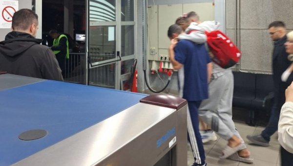 КОШМАРНО ВЕЧЕ ЗА ЦРВЕНУ ЗВЕЗДУ: Никако не изгледа добро повреда Хасијела Ривера (ФОТО) + (ВИДЕО)