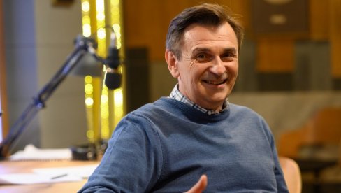 NENAD KAMIDŽORAC ZA TV NOVOSTI: Važno je sačuvati narodnu pesmu, a zapis u vremenu je za one koji dolaze (FOTO) NENAD KAMIDŽORAC ZA TV NOVOSTI: Važno je sačuvati narodnu pesmu, a zapis u vremenu je za one koji dolaze (FOTO)