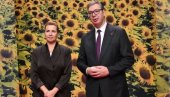 ZAHVALAN NA SRDAČNOM DOČEKU: Vučić sa predsednicom Vlade Danske - predsednik učestvuje na samitu Evropske političke zajednice