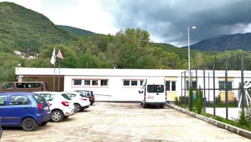 NOVA USLUGA U OKVIRU DOGRAĐENOG DNEVNOG CENTRA ZA DECU SA SMETNJAMA U RAZVOJU, U SUTORINI KOD HERCEG NOVOG Uskoro i Dnevni boravak 27+ NOVA USLUGA U OKVIRU DOGRAĐENOG DNEVNOG CENTRA ZA DECU SA SMETNJAMA U RAZVOJU, U SUTORINI KOD HERCEG NOVOG Uskoro i Dnevni boravak 27+