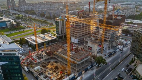 DELTA DISTRICT DOSTIGAO VISINU OD 50 METARA: Postavljene geotermalne sonde, prvo useljenje stanara 2027, InterContinental hotel krajem 2026 DELTA DISTRICT DOSTIGAO VISINU OD 50 METARA: Postavljene geotermalne sonde, prvo useljenje stanara 2027, InterContinental hotel krajem 2026