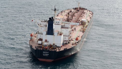 ИМУНИ НА ТРАМПА: Индија наставља куповину руске нафте упркос претњама Вашингтона ИМУНИ НА ТРАМПА: Индија наставља куповину руске нафте упркос претњама Вашингтона