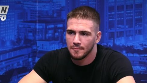 УХАПШЕН МАРКО БОЈКОВИЋ: Сумњичи се да је са тренером и још једним ММА борцем пребио човека у продавници УХАПШЕН МАРКО БОЈКОВИЋ: Сумњичи се да је са тренером и још једним ММА борцем пребио човека у продавници