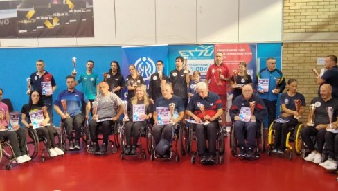 „SPINOVCI“ BEZ PREMCA : U Novom Sadu održano Prvenstvo Srbije stonotenisera sa invaliditetom „SPINOVCI“ BEZ PREMCA : U Novom Sadu održano Prvenstvo Srbije stonotenisera sa invaliditetom