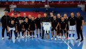 CRNO-BELA PORODICA: Kapiten FK Partizan posetio futsal ekipu pred odlazak na okupljanje U21 reprezentacije
