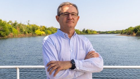 ПОЉОПРИВРЕДА СТУБ ДРЖАВЕ, УЛАГАЊА ЗАТО СТАЛНО РАСТУ: Интервју Др Драган Гламочић, министар пољопривреде ПОЉОПРИВРЕДА СТУБ ДРЖАВЕ, УЛАГАЊА ЗАТО СТАЛНО РАСТУ: Интервју Др Драган Гламочић, министар пољопривреде