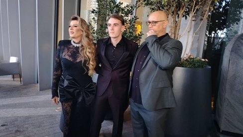 DEKORACIJA KOJA OSTAVLJA BEZ DAHA: Zavirite u salu u kojoj je proslava punoletstva sina Viki Miljković i Dragana Taškovića Tašketa (FOTO) DEKORACIJA KOJA OSTAVLJA BEZ DAHA: Zavirite u salu u kojoj je proslava punoletstva sina Viki Miljković i Dragana Taškovića Tašketa (FOTO)