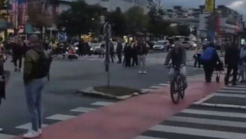 FIJASKO ZGUBIDANA U NOVOM SADU: “Dan promene” postao dan blama (VIDEO) FIJASKO ZGUBIDANA U NOVOM SADU: “Dan promene” postao dan blama (VIDEO)