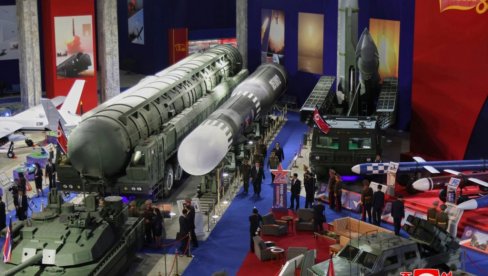 AMERIKA U PROBLEMU Severnokorejska zamena za iskander: Kim DŽong Un predstavio novu generaciju hipersoničnih raketa (VIDEO/FOTO) AMERIKA U PROBLEMU Severnokorejska zamena za iskander: Kim DŽong Un predstavio novu generaciju hipersoničnih raketa (VIDEO/FOTO)