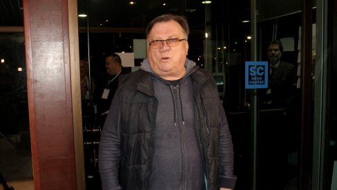 KAKO JE HALID BEŠLIĆ SVEDOČIO ZA NOVOSTI Svi Srbi se oduševili i pretvorili u uvo KAKO JE HALID BEŠLIĆ SVEDOČIO ZA NOVOSTI Svi Srbi se oduševili i pretvorili u uvo