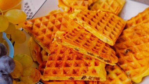 STARINSKA POSLASTICA KOJA ĆE VAS OSVOJITI: Recept za galete sa suvim grožđem (VIDEO)