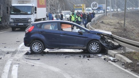 JEDNA ŽRTVA UDESA: U septembru 57 saobraćajnih nezgoda na području PU Kraljevo JEDNA ŽRTVA UDESA: U septembru 57 saobraćajnih nezgoda na području PU Kraljevo