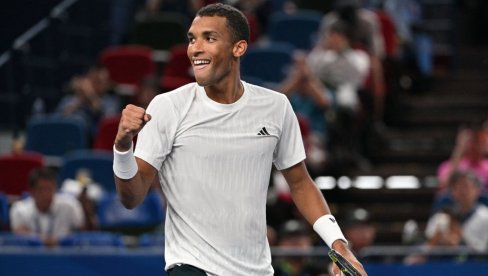 ОЖЕ ЈЕ У ЧЕТВРТФИНАЛУ МАСТЕРСА У ПАРИЗУ! Канађанин избацио Немца са турнира ОЖЕ ЈЕ У ЧЕТВРТФИНАЛУ МАСТЕРСА У ПАРИЗУ! Канађанин избацио Немца са турнира