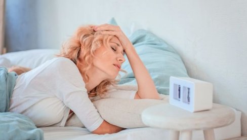 5 SAVETA KAKO DA LAKŠE USTANETE KADA JE NAPOLJU MRAK: Nagli zvuk budilnika može samo da pojača umor,a evo kako da ga pobedite