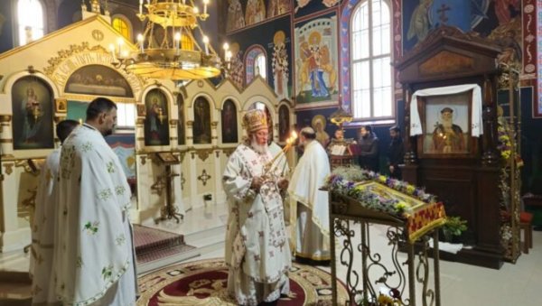 РУСКА ЦРКВА ИЗДИГНУТА ИЗ ПЕПЕЛА: Светом литургијом обележен дан Храма Светог Јована Богослова у Белој Цркви