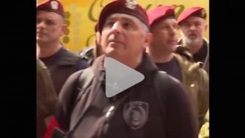 EVO ZAŠTO JE VUČIĆ GOVORIO O OBOJENOJ REVOLUCIJI: Pogledajte šta je policija pronašla kod blokadera i bivšeg pripadnika SAJ EVO ZAŠTO JE VUČIĆ GOVORIO O OBOJENOJ REVOLUCIJI: Pogledajte šta je policija pronašla kod blokadera i bivšeg pripadnika SAJ