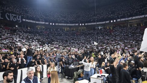 KOŠARKAŠKI ZEMLJOTRES! Bivši trener Barselone seda na klupu Partizana