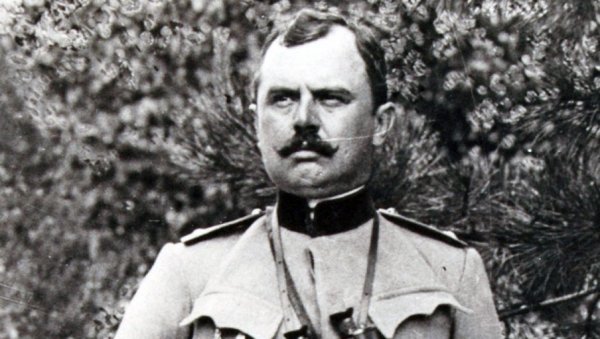 НИ ПОСЛЕ 110 ГОДИНА НЕМА ДОСТОЈНОГ СПОМЕНИКА НАЈСЛАВНИЈЕМ БРАНИОЦУ БЕОГРАДА: Мајору Гавриловићу меморијал дугују и престоница и Чачак НИ ПОСЛЕ 110 ГОДИНА НЕМА ДОСТОЈНОГ СПОМЕНИКА НАЈСЛАВНИЈЕМ БРАНИОЦУ БЕОГРАДА: Мајору Гавриловићу меморијал дугују и престоница и Чачак