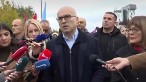 VUČEVIĆ NA SKUPU PROTIV BLOKADA: Mi smo samo protiv jedne stvari, pustite nas da živimo (VIDEO)