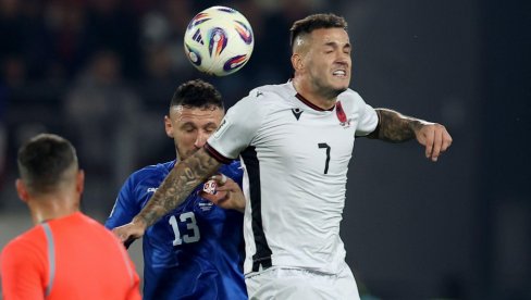ŠOK U LESKOVCU: Albanija u finišu prvog poluvremena dala gol Srbiji (VIDEO) ŠOK U LESKOVCU: Albanija u finišu prvog poluvremena dala gol Srbiji (VIDEO)