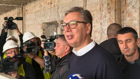 VUČIĆ OBILAZI RADOVE NA PORODILIŠTU U VIŠEGRADSKOJ: Država ulaže 40 miliona, nema života ni države bez dece