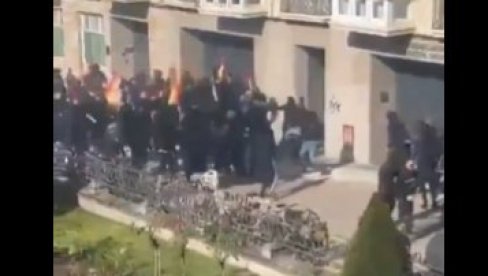 СУКОБИ НА УЛИЦАМА ШПАНИЈЕ: Повређено чак 20 полицајаца (ВИДЕО)