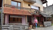 ЖИВОТ ЈАЧИ ОД ПАКЛА ОЛУЈЕ: Раде и Љиљана Вјештица, из избеглиштва у Србији, пре 24 године, вратили се у Босанско Грахово
