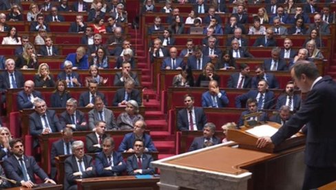 ЕКСПОЗЕ ЗА СУДБИНУ ВЛАДЕ: Француски премијер Себастијан Лекорни представља програм рада ЕКСПОЗЕ ЗА СУДБИНУ ВЛАДЕ: Француски премијер Себастијан Лекорни представља програм рада
