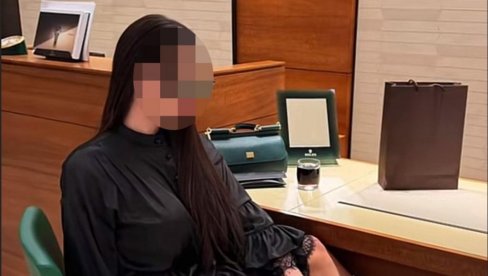 ТРАНСРОДНА ОСОБА ОСИМ ВУЈАДИНА УЦЕЊИВАЛА И ДРУГЕ МОЋНИКЕ: Ево ко се све нашао на списку рекетирања ТРАНСРОДНА ОСОБА ОСИМ ВУЈАДИНА УЦЕЊИВАЛА И ДРУГЕ МОЋНИКЕ: Ево ко се све нашао на списку рекетирања