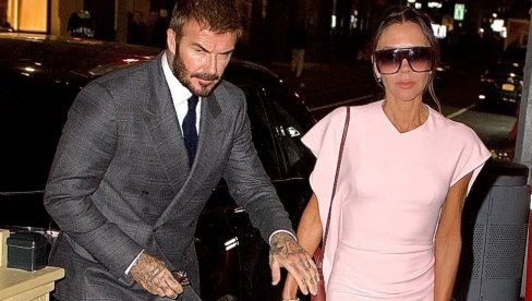 VIKTORIJA I DEJVID BEKAM OVAKO IZGLEDAJU KADA IZAĐU NA DEJT: Kako posle skoro tri decenije braka uspevaju da održe varnice? (FOTO) VIKTORIJA I DEJVID BEKAM OVAKO IZGLEDAJU KADA IZAĐU NA DEJT: Kako posle skoro tri decenije braka uspevaju da održe varnice? (FOTO)
