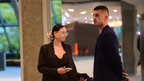 PEVAČKA SUPERZVEZDA PROGOVORILA O SAVIĆU: Vujadin je bio divan, i Mirka isto - niko nije bezgrešan PEVAČKA SUPERZVEZDA PROGOVORILA O SAVIĆU: Vujadin je bio divan, i Mirka isto - niko nije bezgrešan