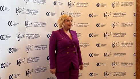 ISPUSTILA SAM SVE IZ RUKU KADA SAM ČULA: Snežanu Đurišić je dotukla njegova smrt (FOTO) ISPUSTILA SAM SVE IZ RUKU KADA SAM ČULA: Snežanu Đurišić je dotukla njegova smrt (FOTO)